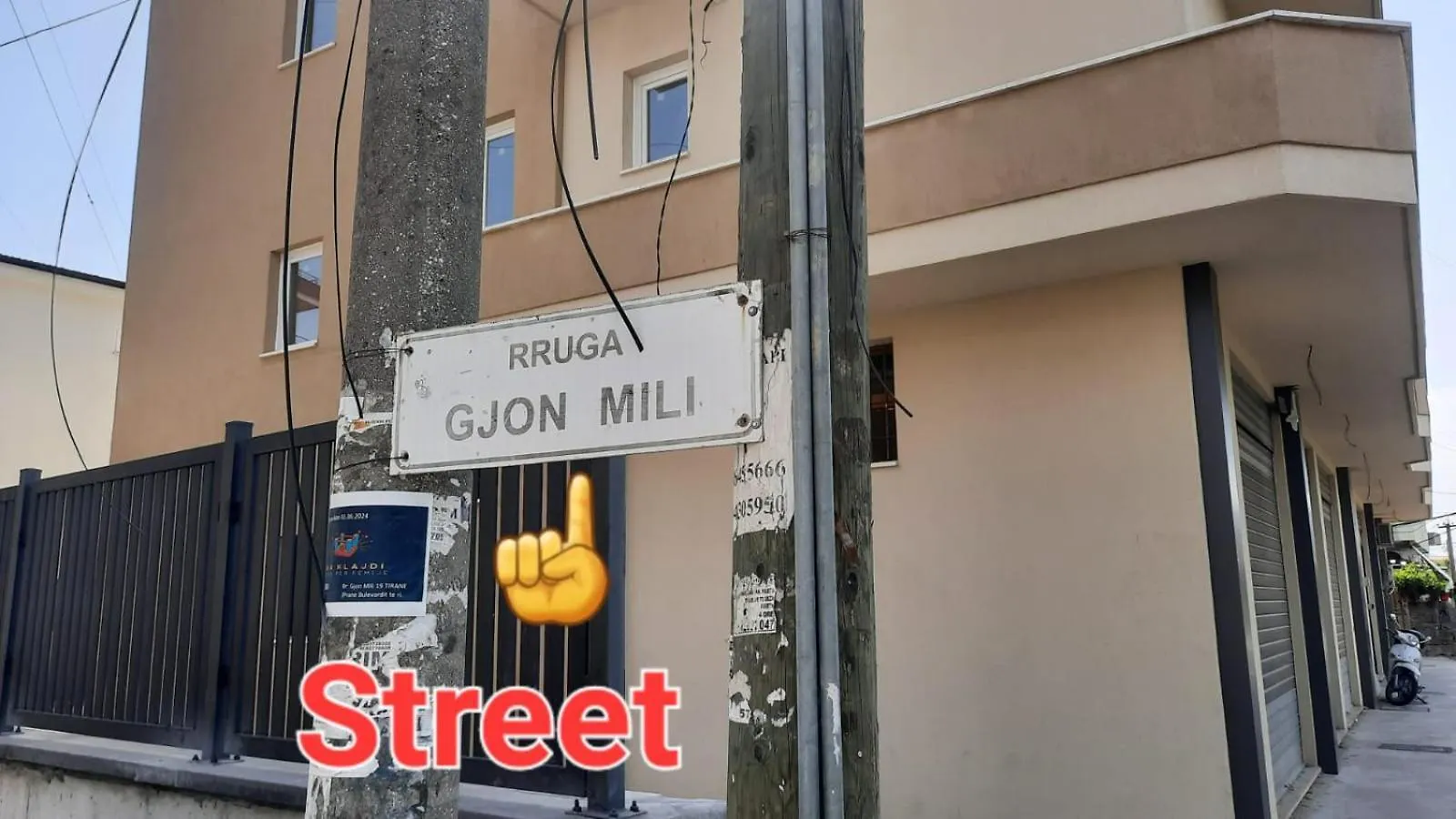 Crew Hostel تيرانا