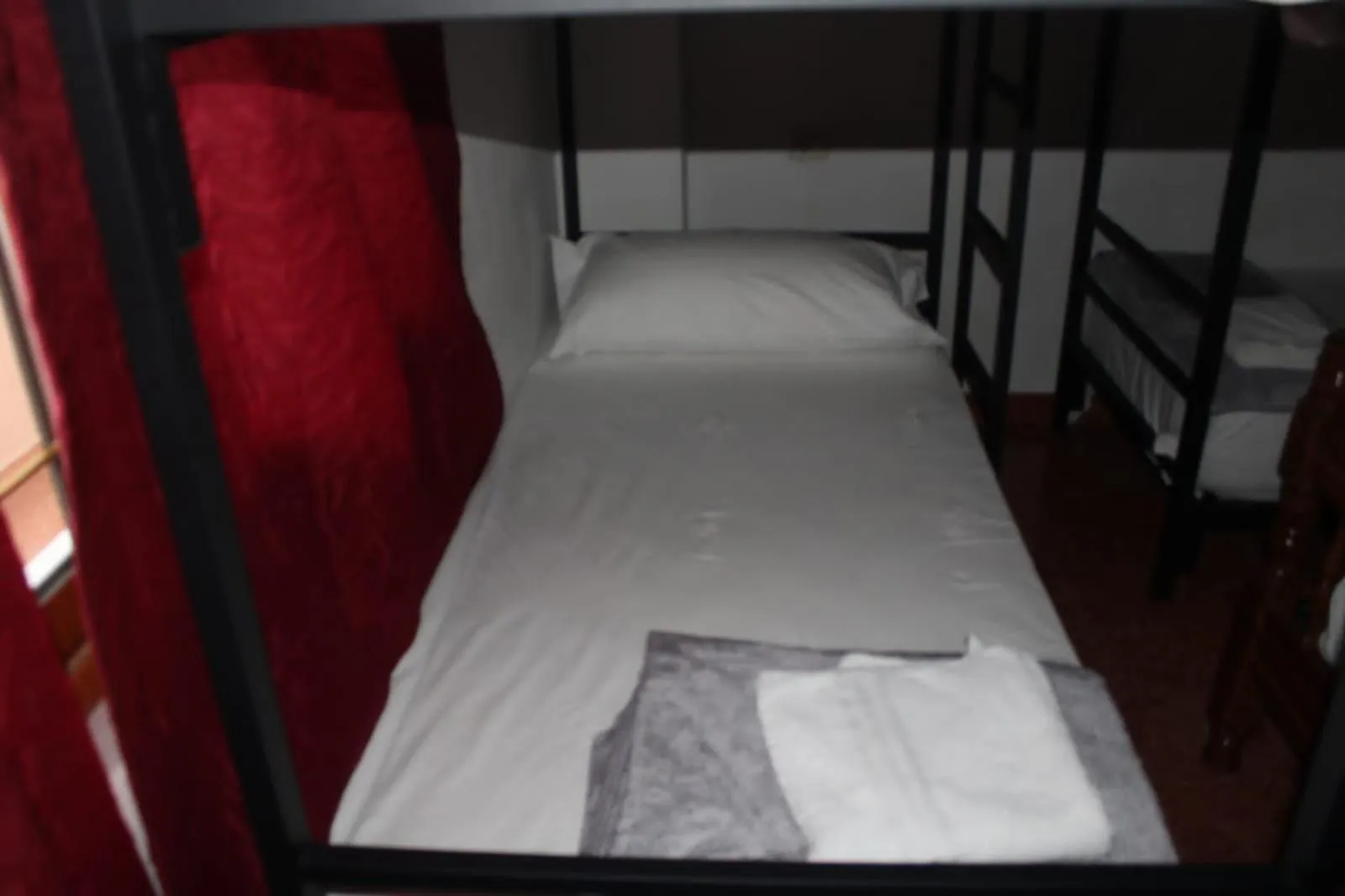 Crew Hostel تيرانا